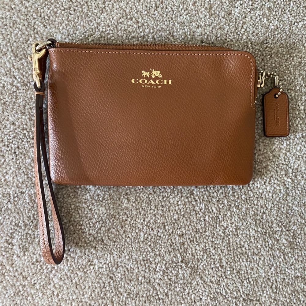 Coach Corner Zip Brown Leather Wristlet